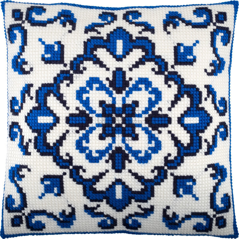 Набір для вишивання подушки Синій орнамент 40x40 см (страмін) повний хрест, лицьова сторона