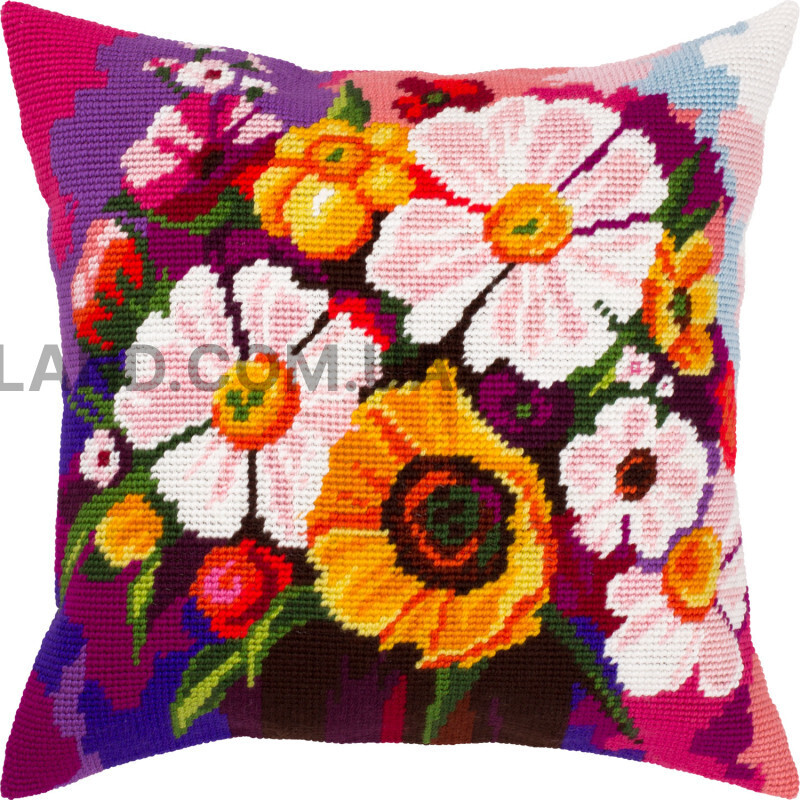 Набір для вишивання подушки Польові квіти 40×40 см (страмін) напівхрест, лицьова сторона